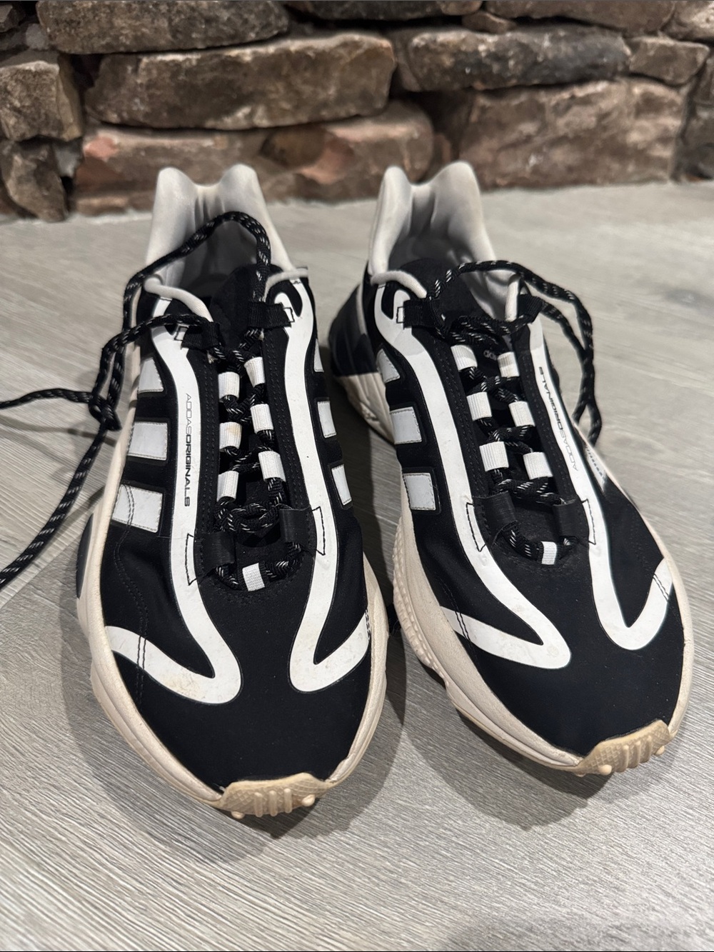 adidas Originals Choigo Wavy Chunky Platform Sneakers Black White Size 9